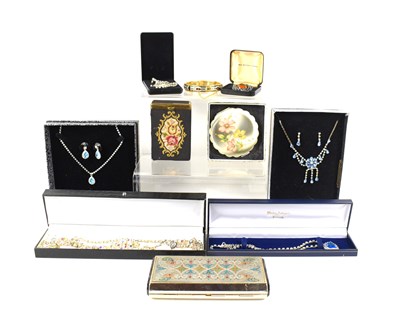 Lot 26 - A group of vintage and modern jewellery, along...