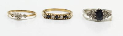 Lot 96 - A 9ct gold ring, chip diamond in illusion...