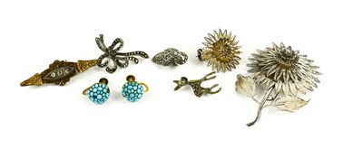 Lot 197 - A group of vintage marcasite, paste and...