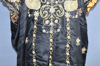 Lot 1 - A vintage early 20th century Chinese silk robe,...