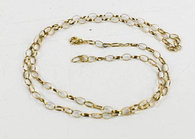 Lot 220 - A 9ct gold open link chain, 2.7g, 57cm long.