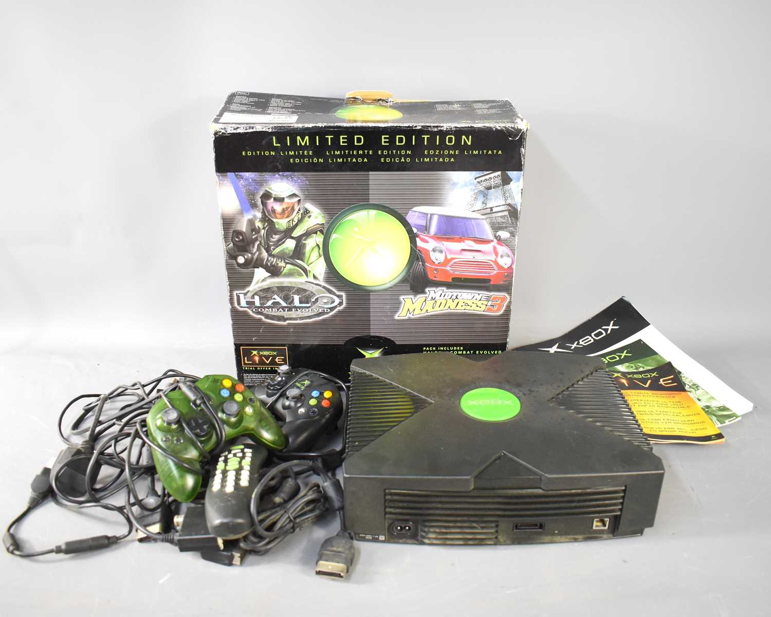 Lot 290 - A retro Limited Edition XBOX, in original box...