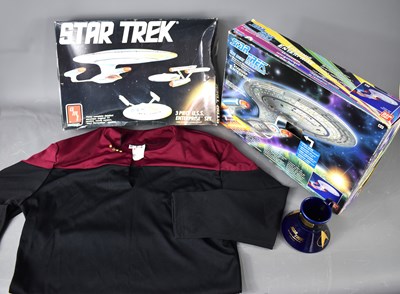 Lot 235 - Vintage Playmates Star Trek: The Next...