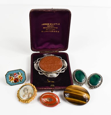 Lot 34 - A group of antique and vintage brooches, to...
