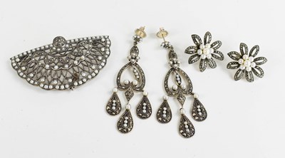 Lot 212 - A pair of Georgian style drop earrings, in...