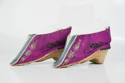 Lot 276 - A pair of Chinese bound feet shoes, or 'lotus...