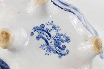 Lot 42 - A small 19th century blue and white tureen...