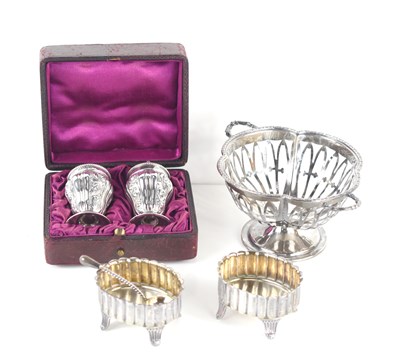 Lot 464 - A pair of Victorian silver pepperettes in the...