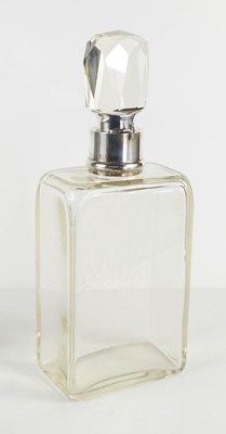 Lot 105 - An early Art Deco Edwardian whisky decanter of...