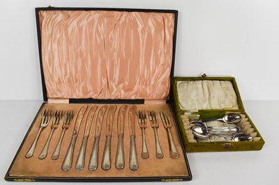 Lot 439 - A set of six silver tea spoons, Sheffield...