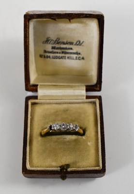 Lot 126 - A vintage 18ct gold and diamond five stone...