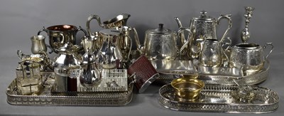 Lot 264 - A group of silver plated wares, including an...