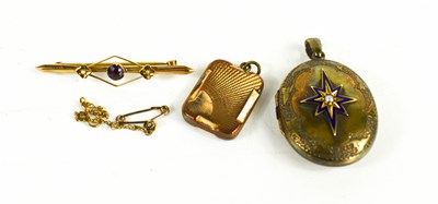 Lot 19 - A group of Victorian and later jewellery...