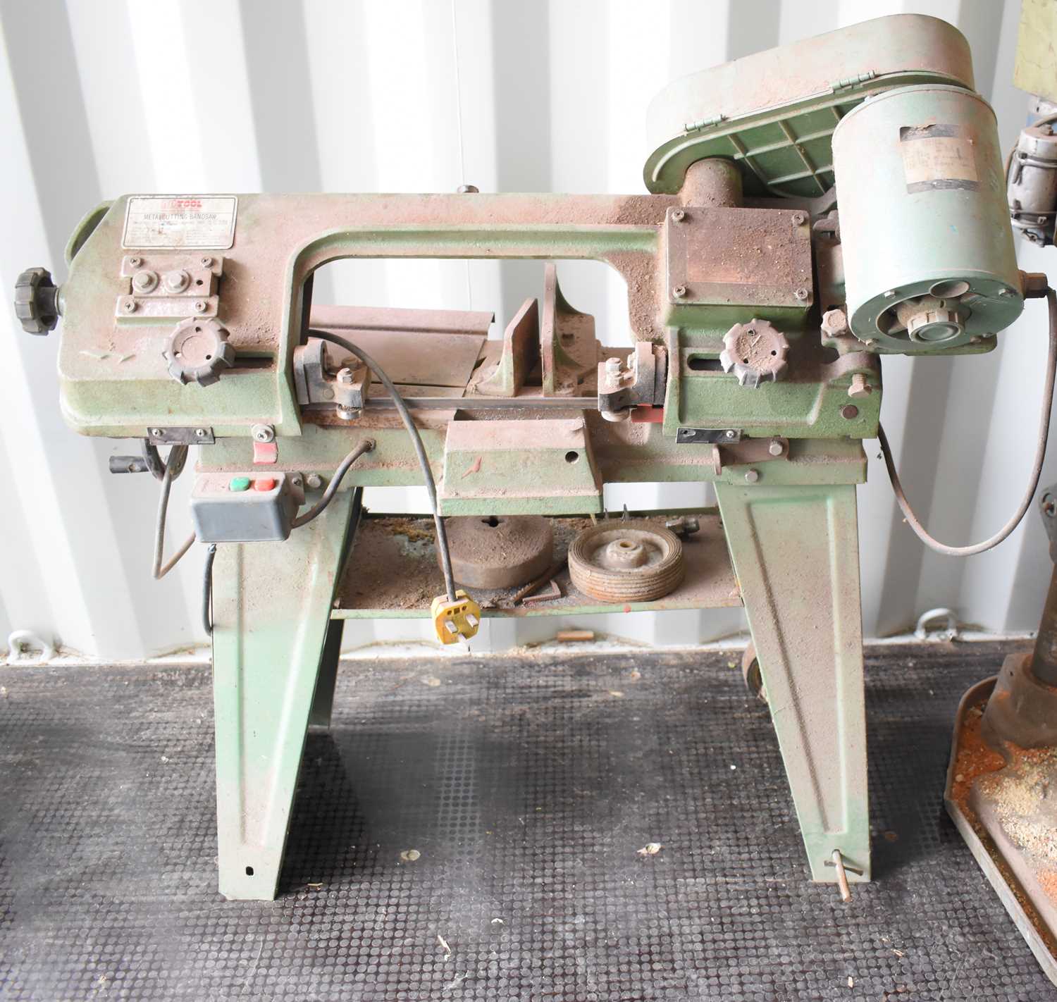 Lot 334 - A Nutool 058 metal cutting bandsaw