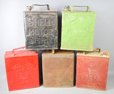 Lot 18 - A group of vintage fuel cans to include Shell...