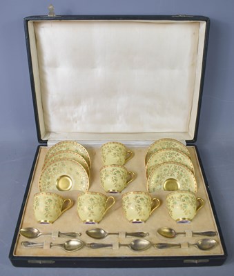 Lot 89 - A fine Royal Worcester porcelain boxed coffee...