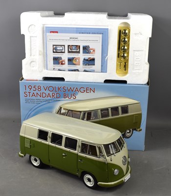 Lot 220 - A limited edition Sun Star 1:12 scale highly...