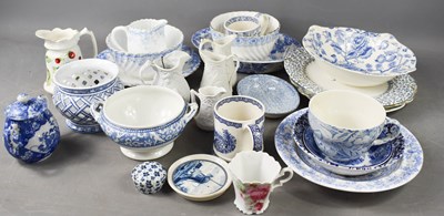 Lot 69 - A group of blue and white ceramics to include...