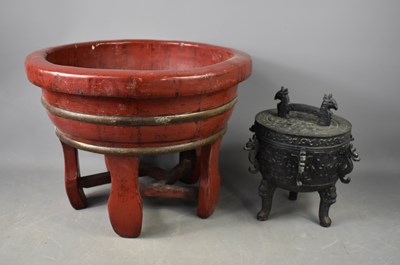 Lot 373 - An ice bucket in the form of a Chinese bronze...