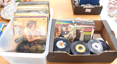 Lot 41 - A collection of LPs and 7" single records,...