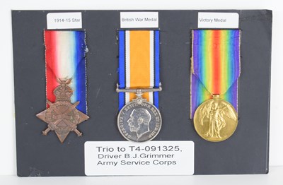 Lot 24 - A WWI medal trio comprising of the 1914-15...