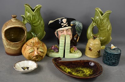 Lot 280 - A selection of ceramics to include Doulton...