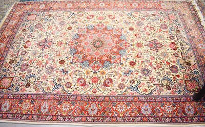 Lot 492 - A high quality Kashan rug, the densely knotted...