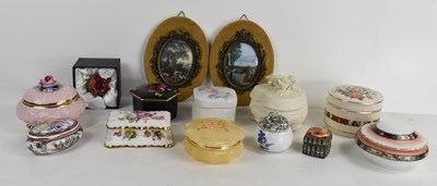 Lot 385 - A selection of trinket boxes, to include...