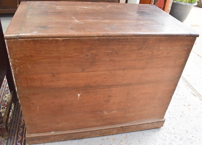 Lot 462 - A large Victorian mahogany blanket box bearing...