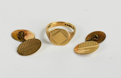 Lot 127 - A 9ct gold signet ring size T, 5.41g, and a...