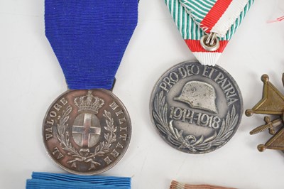 Lot 13 - A group of medals to include the Croix De...