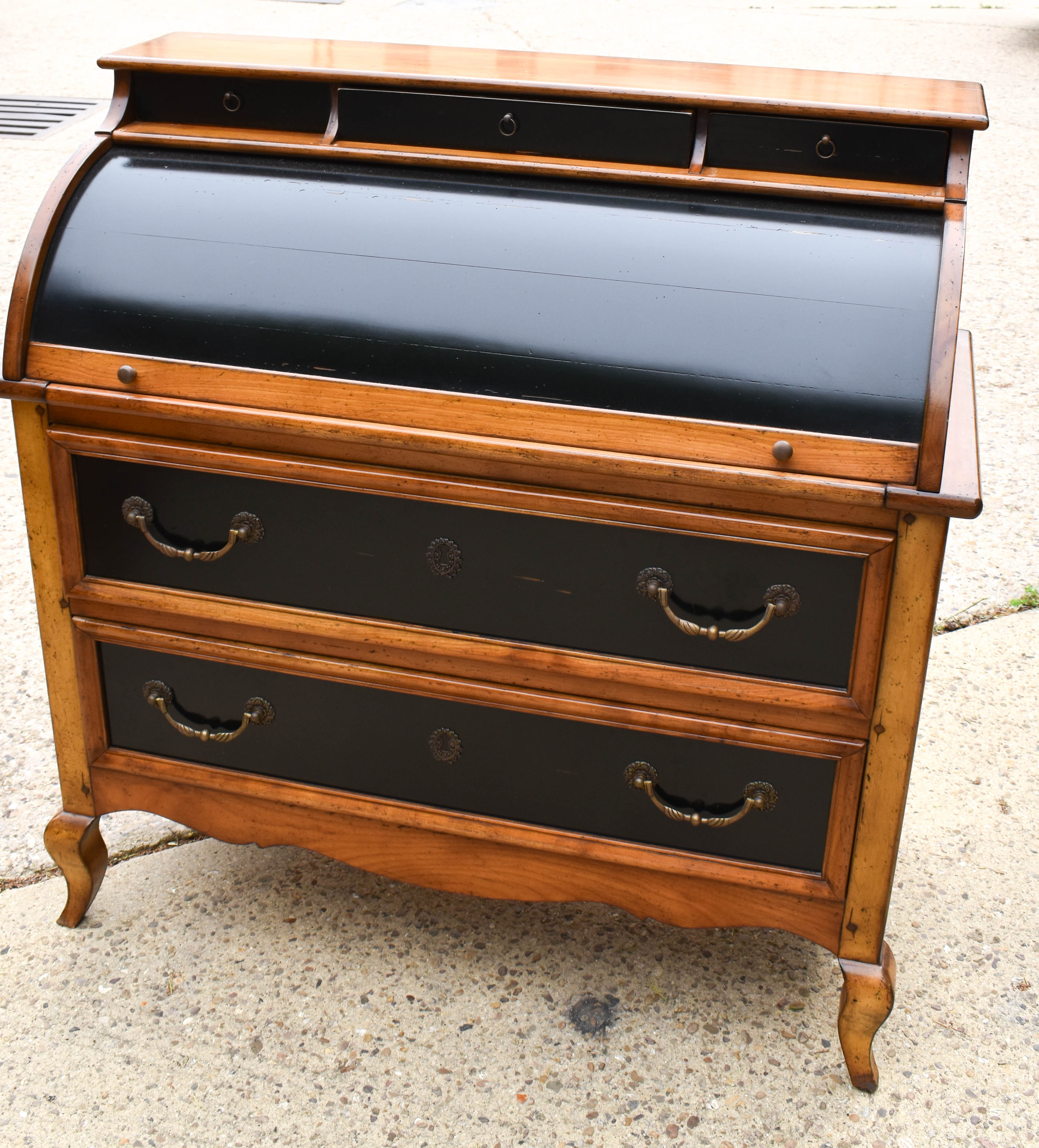 Lot 463 A modern hardwood bureau with painted fall