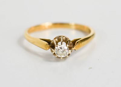 Lot 221 - A solitaire diamond dress ring, the brilliant...