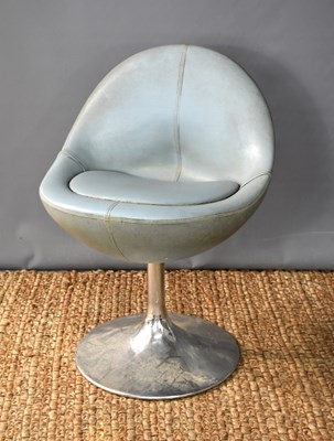 Lot 145 - A late 20th century "Venus" chair made by...