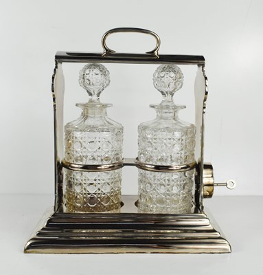 Lot 263 - A Walker & Hall silver plated tantalus, with...