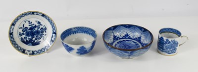 Lot 368 - A 19th century blue and white porcelain dish,...