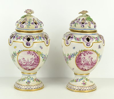 Lot 271 - A pair of late 19th century Samson pot pourri...