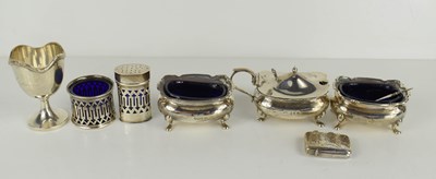 Lot 426 - A group of English silver, comprising an egg...