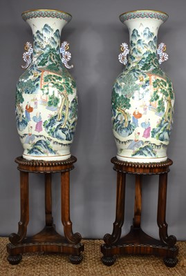 Lot 7 - A pair of impressive Chinese Qing Dynasty,...
