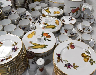 Lot 426 - A Royal Worcester part dinner service in the...