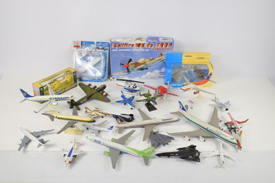 Lot 260 - A collection of diecast and plastic models of...