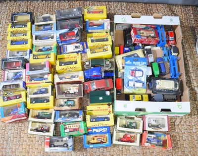 Lot 306 - A large collection of box and unboxed diecast...