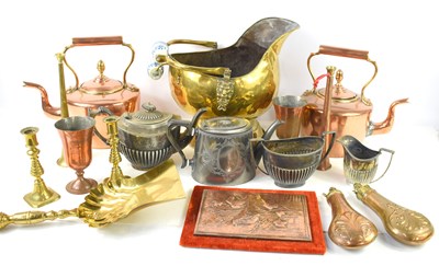 Lot 158 - A quantity of metalware to include copper...