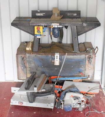 Lot 533 - A Wolfcraft router table with...