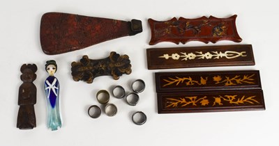 Lot 173 - A selection of 19th century sewing accessories,...