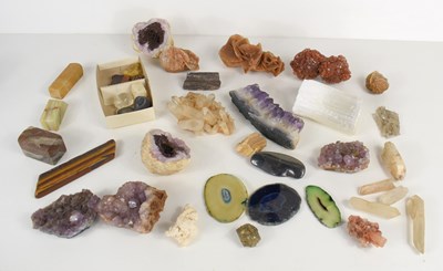 Lot 245 - A collection of geodes and crystals to include...