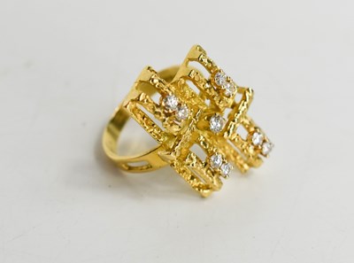 Lot 17 - An 18ct gold and diamond brutalist ring, set...