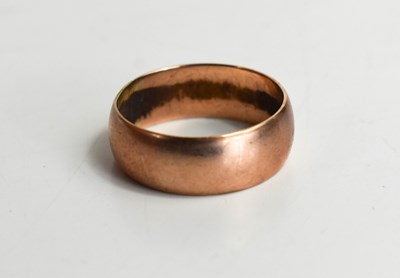 Lot 64 - A 9ct rose gold wedding band, size M/N, 3.2g.