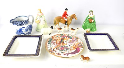 Lot 232 - A group of ceramics to include a Royal Crown...