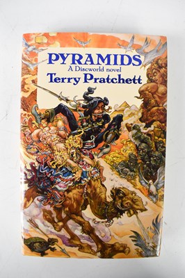 Lot 286 - Terry Pratchett: 'Pyramids', first edition,...